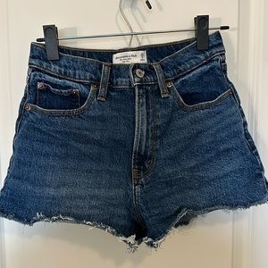 Abercrombie The Mom Short High Rise Curve Love Size 25